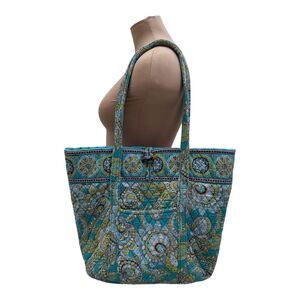 Vera Bradley Peacock Paisley Quilted Tote Bag Shoulder Handbag Retired Pattern